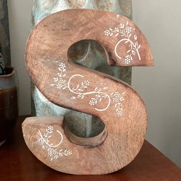 Home Decor, Wood “S” - Picture 1 of 3